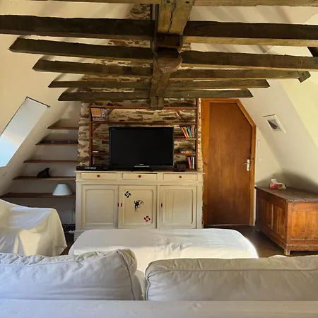 La Maison Au Bord De L'eau * Jumilhac-le-Grand